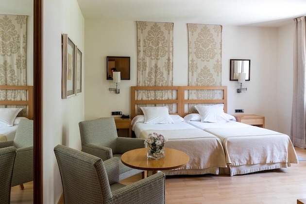 Gallery - Parador De Vic Sau
