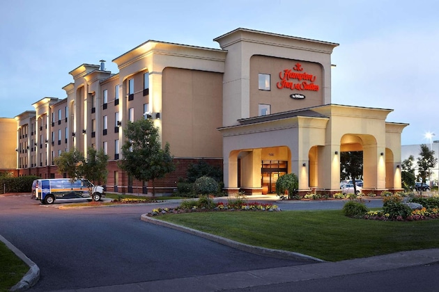Gallery - Hampton Inn & Suites By Hilton Montreal-Dorval