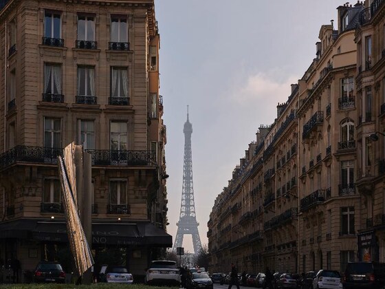 Gallery - Plaza Tour Eiffel