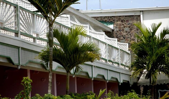 Gallery - Shaw Park Beach Hotel & Spa