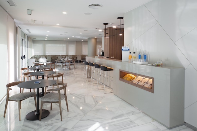 Gallery - Nh Madrid Barajas Airport