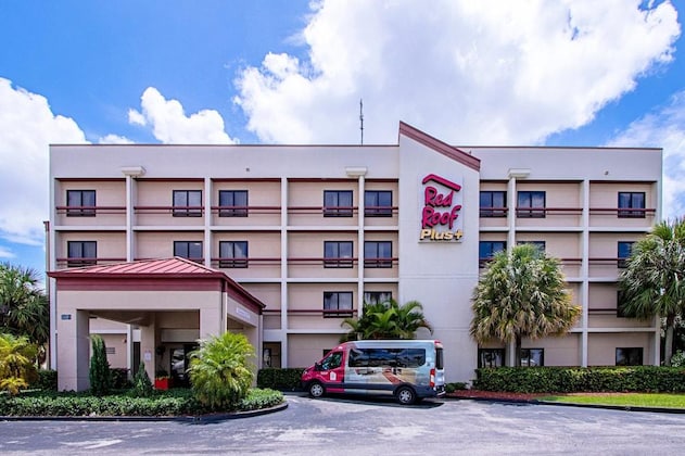 Gallery - Red Roof Inn Plus+ Miami Airport