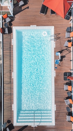 Gallery - Iberostar Waves Miami Beach