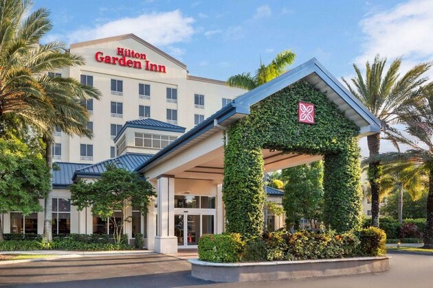 Gallery - Hilton Garden Inn Miami Airport West
