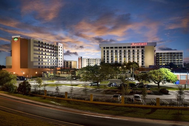 Gallery - Courtyard By Marriott Miami Airport
