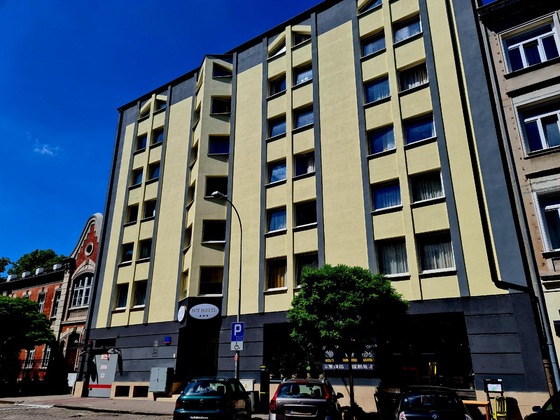 Gallery - Hit Hotel