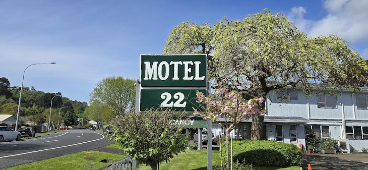 Gallery - Motel 22