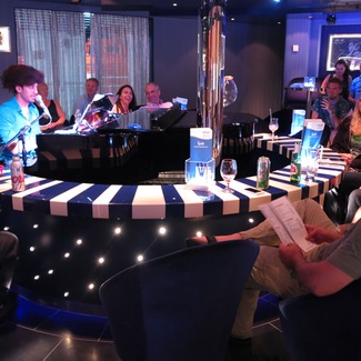 Piano Bar