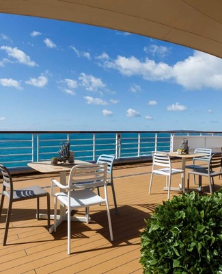Imagem Costa Victoria 46