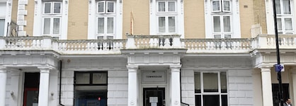 Oyo Townhouse Apollo, London Bayswater