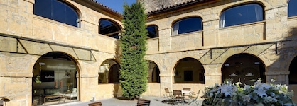 Parador De Cangas De Onis