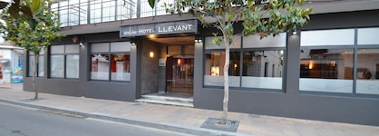 Azuline Hotel Llevant