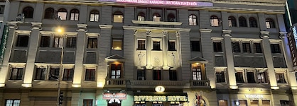 Oyo 129 Riverside Hotel