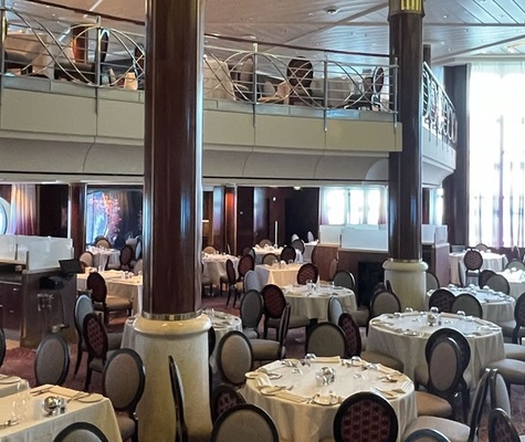 Imagem Celebrity Infinity 13