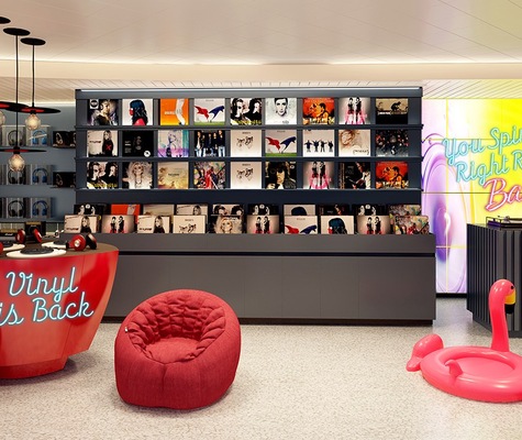 Imagem Scarlet Lady 26