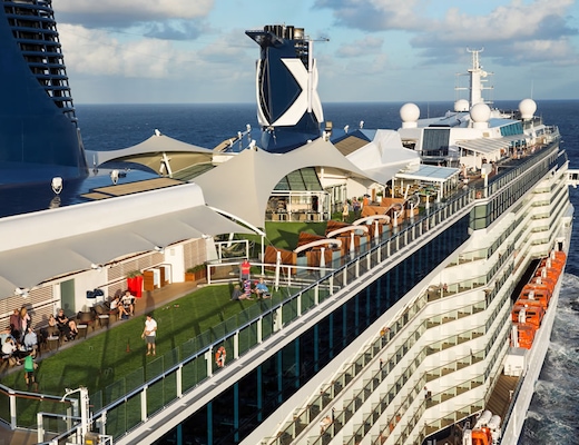 Imagem Celebrity Reflection 8
