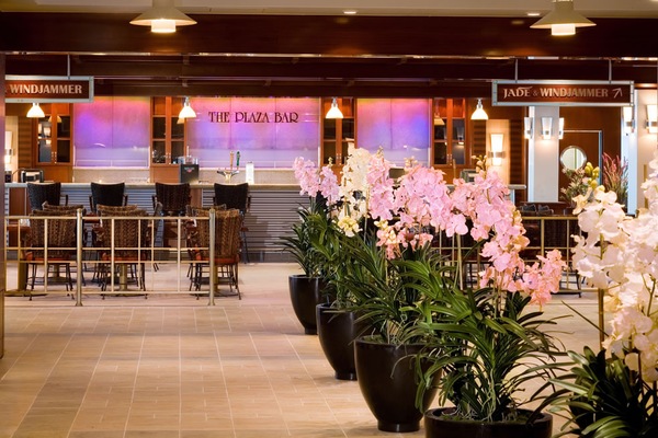 Plaza Bar