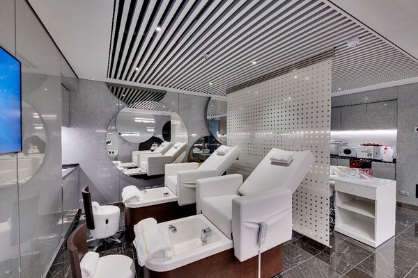 Spa manicure